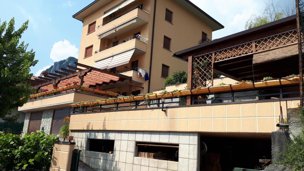 La Terrazza Casa Vacanza Carenno المظهر الخارجي الصورة
