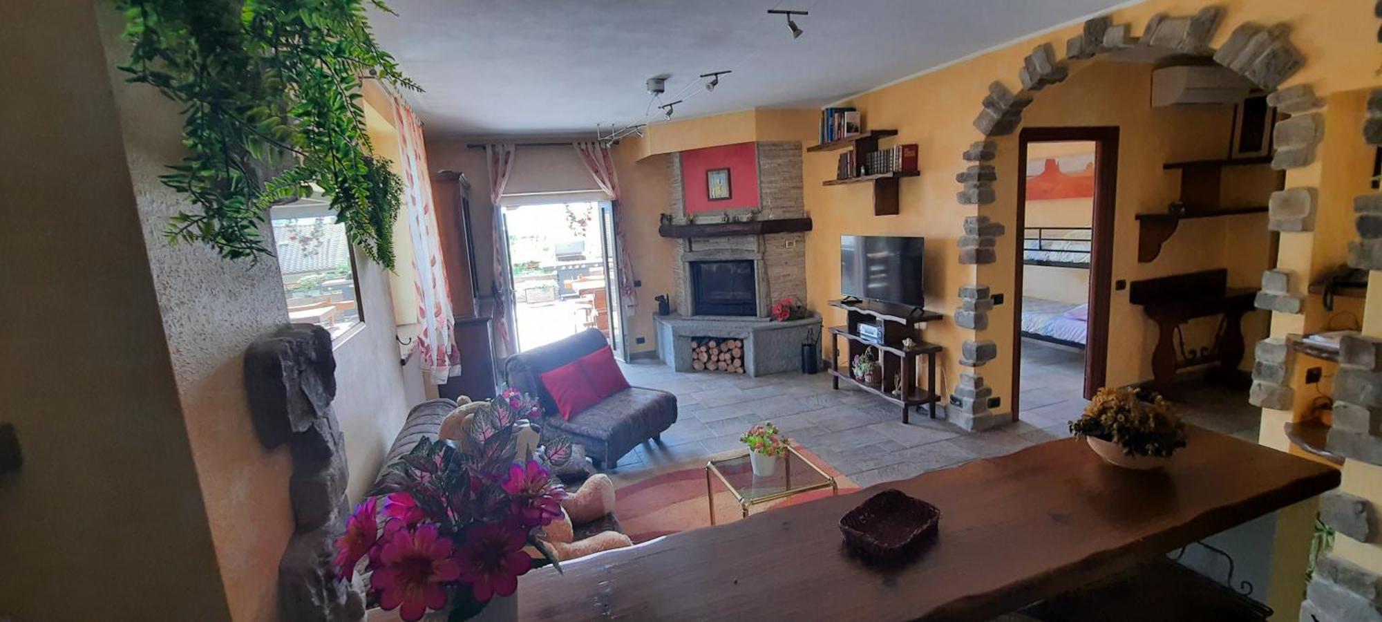 La Terrazza Casa Vacanza Carenno المظهر الخارجي الصورة
