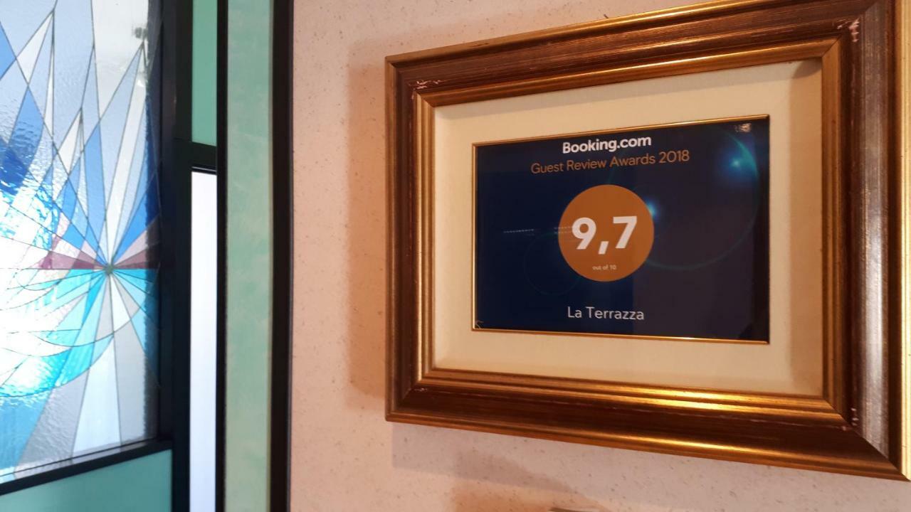La Terrazza Casa Vacanza Carenno المظهر الخارجي الصورة
